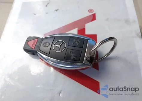 2015 Mercedes-Benz Gla 250 4Matic z USA, uszkodzony, nr VIN WDCTG4GB3FJ065879